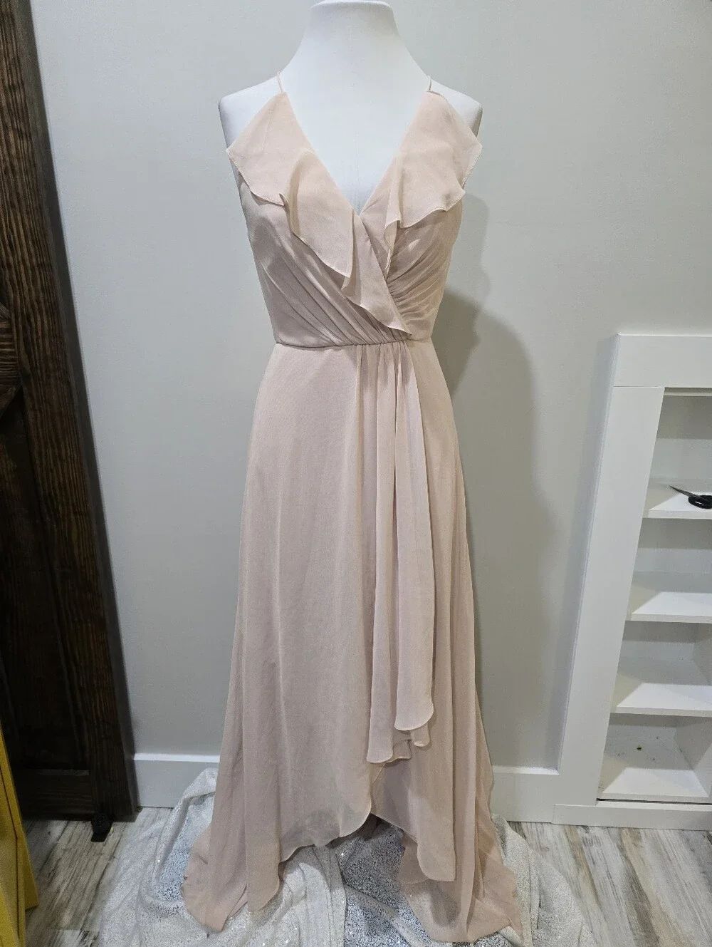 Jenny Packham JP1006 Ruffled Wrap Chiffon High-Low Maxi Dress In Cameo NWOT Sz 2 - Picture 3 of 6